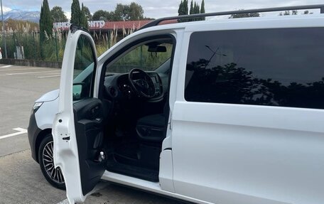 Mercedes-Benz Vito, 2019 год, 5 500 000 рублей, 6 фотография