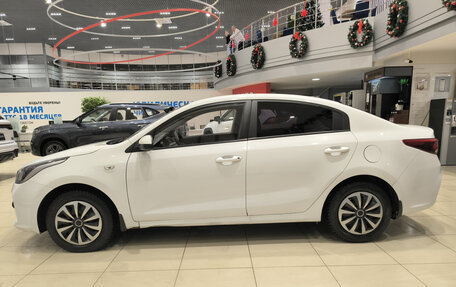KIA Rio IV, 2018 год, 950 000 рублей, 10 фотография