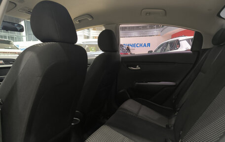 KIA Rio IV, 2018 год, 950 000 рублей, 15 фотография