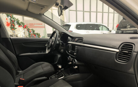 KIA Rio IV, 2018 год, 950 000 рублей, 13 фотография