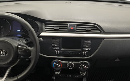 KIA Rio IV, 2018 год, 950 000 рублей, 18 фотография