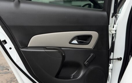 Chevrolet Cruze II, 2013 год, 865 000 рублей, 18 фотография