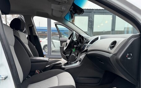 Chevrolet Cruze II, 2013 год, 865 000 рублей, 20 фотография