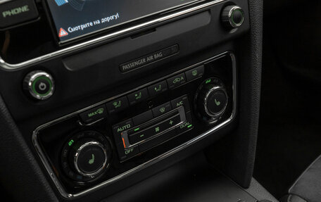 Skoda Superb III рестайлинг, 2014 год, 1 790 000 рублей, 22 фотография