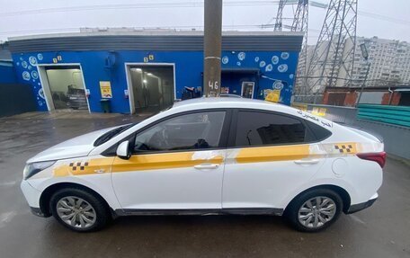 Hyundai Solaris II рестайлинг, 2020 год, 900 000 рублей, 3 фотография