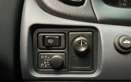 Nissan Almera, 2005 год, 317 000 рублей, 10 фотография