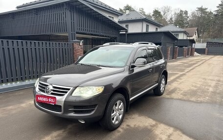 Volkswagen Touareg III, 2010 год, 1 600 000 рублей, 1 фотография