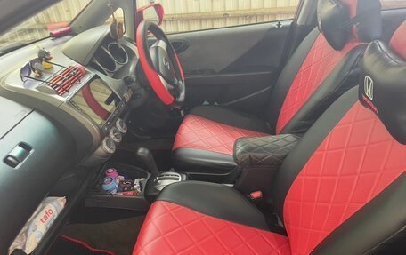 Honda Fit III, 2004 год, 530 000 рублей, 2 фотография