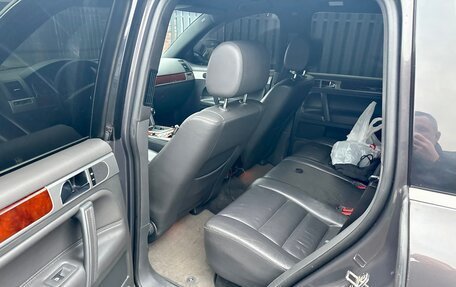 Volkswagen Touareg III, 2010 год, 1 600 000 рублей, 7 фотография