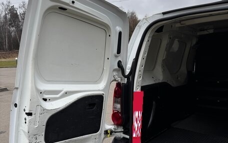 Citroen Berlingo II рестайлинг, 2013 год, 750 000 рублей, 39 фотография