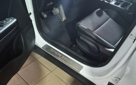 KIA Sportage IV рестайлинг, 2020 год, 2 600 000 рублей, 13 фотография