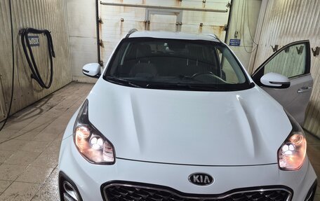 KIA Sportage IV рестайлинг, 2020 год, 2 600 000 рублей, 22 фотография