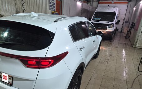 KIA Sportage IV рестайлинг, 2020 год, 2 600 000 рублей, 27 фотография