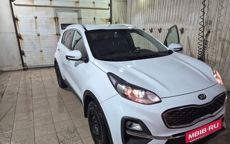 KIA Sportage IV рестайлинг, 2020 год, 2 600 000 рублей, 23 фотография