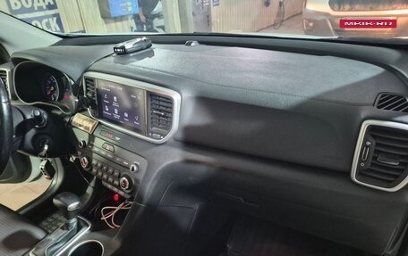 KIA Sportage IV рестайлинг, 2020 год, 2 600 000 рублей, 18 фотография