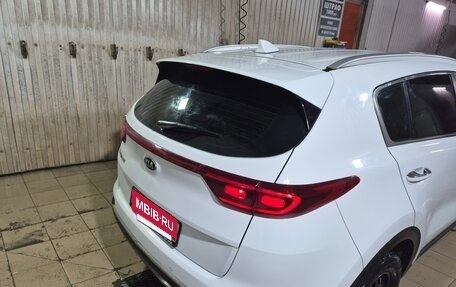 KIA Sportage IV рестайлинг, 2020 год, 2 600 000 рублей, 24 фотография