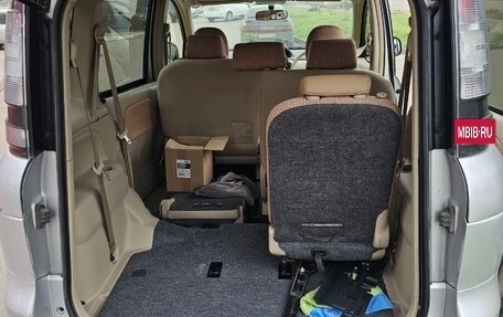 Toyota Sienta I, 2013 год, 750 000 рублей, 8 фотография