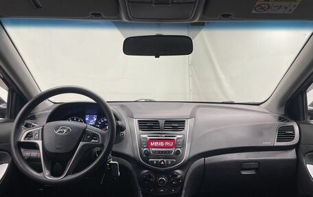 Hyundai Solaris II рестайлинг, 2016 год, 1 150 000 рублей, 12 фотография