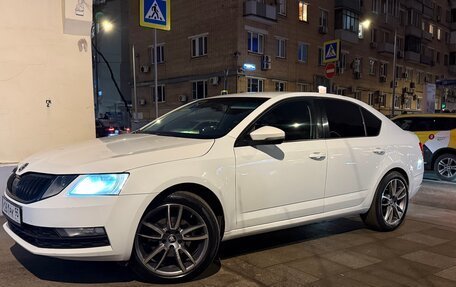 Skoda Octavia, 2018 год, 1 100 000 рублей, 2 фотография