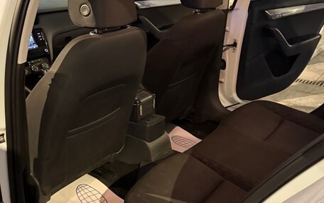 Skoda Octavia, 2018 год, 1 100 000 рублей, 15 фотография