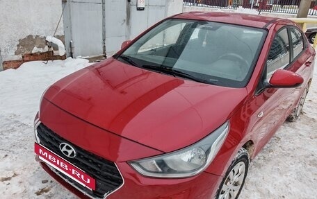 Hyundai Solaris II рестайлинг, 2017 год, 850 000 рублей, 4 фотография