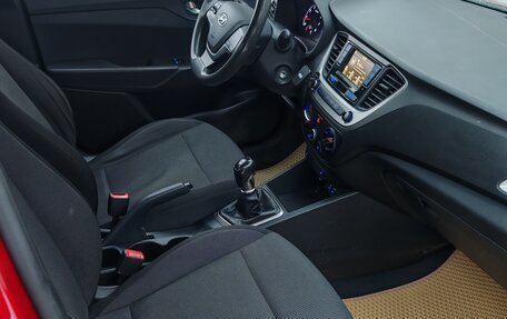 Hyundai Solaris II рестайлинг, 2017 год, 850 000 рублей, 9 фотография