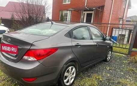 Hyundai Solaris II рестайлинг, 2013 год, 620 000 рублей, 7 фотография