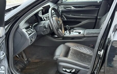 BMW 7 серия, 2019 год, 5 900 000 рублей, 10 фотография