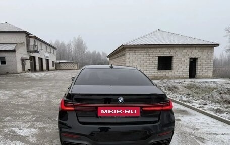 BMW 7 серия, 2019 год, 5 900 000 рублей, 9 фотография