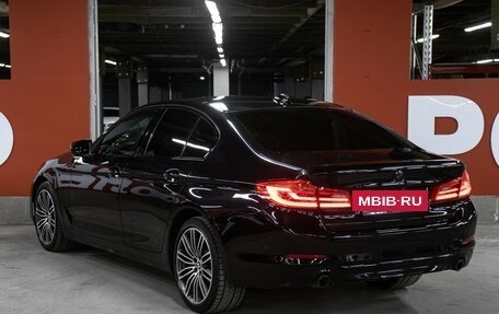 BMW 5 серия, 2019 год, 2 900 000 рублей, 7 фотография