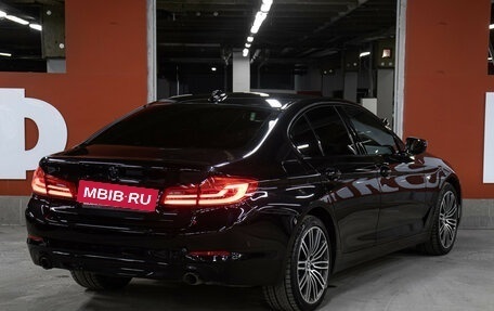 BMW 5 серия, 2019 год, 2 900 000 рублей, 5 фотография