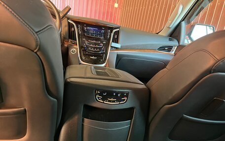Cadillac Escalade IV, 2019 год, 6 500 000 рублей, 29 фотография