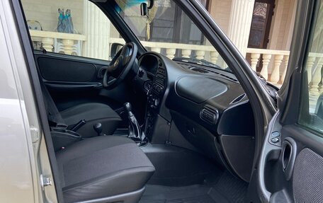 Chevrolet Niva I рестайлинг, 2018 год, 738 000 рублей, 10 фотография