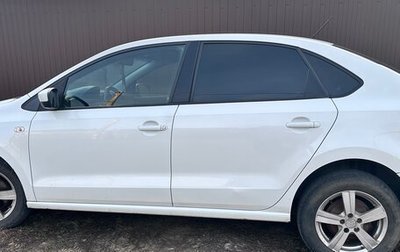 Volkswagen Polo VI (EU Market), 2015 год, 450 000 рублей, 1 фотография
