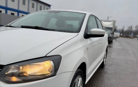 Volkswagen Polo VI (EU Market), 2012 год, 750 000 рублей, 2 фотография
