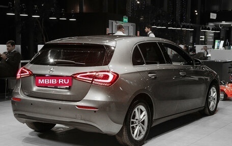 Mercedes-Benz A-Класс, 2019 год, 1 898 000 рублей, 4 фотография