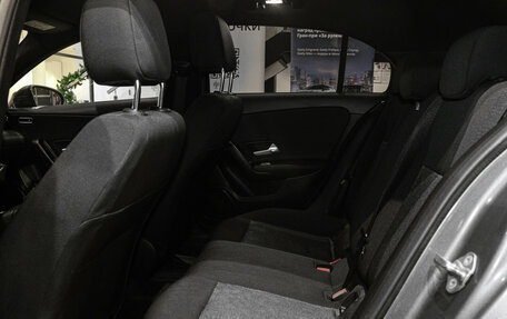 Mercedes-Benz A-Класс, 2019 год, 1 898 000 рублей, 7 фотография