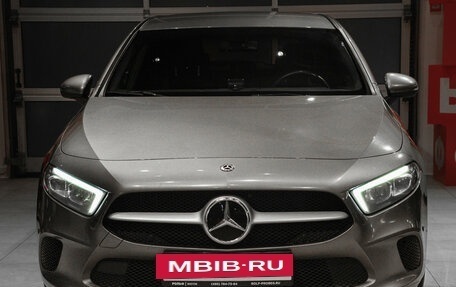 Mercedes-Benz A-Класс, 2019 год, 1 898 000 рублей, 2 фотография