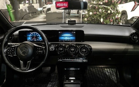 Mercedes-Benz A-Класс, 2019 год, 1 898 000 рублей, 8 фотография