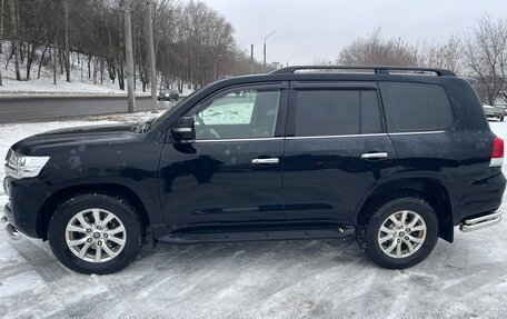 Toyota Land Cruiser 200, 2018 год, 7 600 000 рублей, 2 фотография