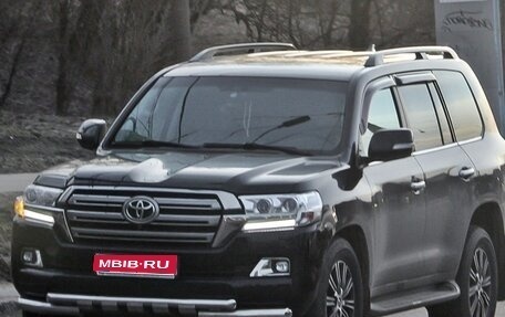 Toyota Land Cruiser 200, 2018 год, 7 600 000 рублей, 1 фотография