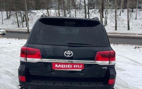 Toyota Land Cruiser 200, 2018 год, 7 600 000 рублей, 5 фотография