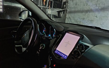 Chevrolet Cruze II, 2011 год, 750 000 рублей, 7 фотография