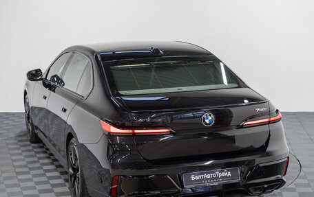 BMW 7 серия, 2025 год, 26 490 000 рублей, 38 фотография