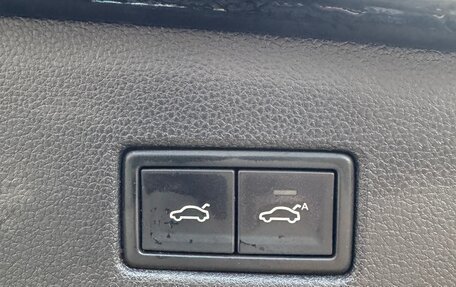 Volkswagen Tiguan II, 2020 год, 2 690 000 рублей, 11 фотография