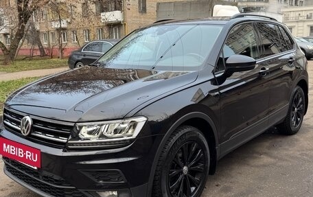 Volkswagen Tiguan II, 2020 год, 2 690 000 рублей, 3 фотография