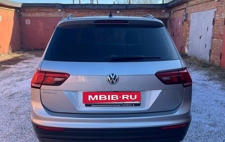 Volkswagen Tiguan II, 2020 год, 2 350 000 рублей, 4 фотография