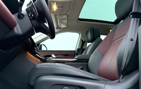 Land Rover Range Rover Evoque II, 2025 год, 6 350 000 рублей, 18 фотография