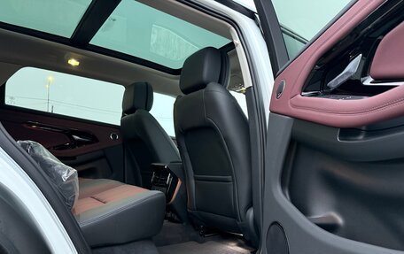 Land Rover Range Rover Evoque II, 2025 год, 6 350 000 рублей, 24 фотография