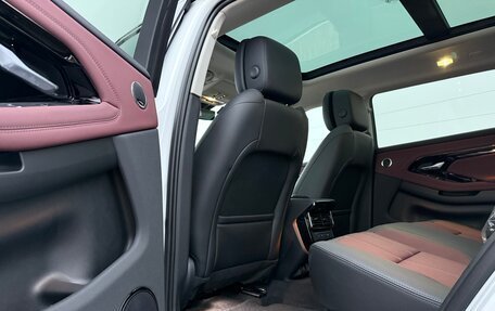 Land Rover Range Rover Evoque II, 2025 год, 6 350 000 рублей, 26 фотография